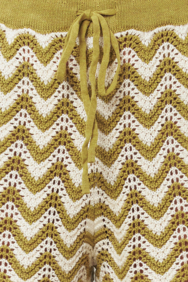 SUNSET STITCH CROCHET KNIT SHORTS.