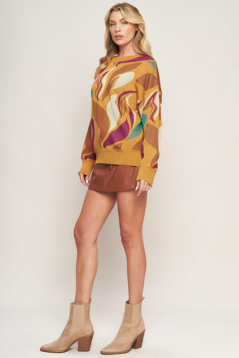 READY TO ADORE SWEATER TOP.
