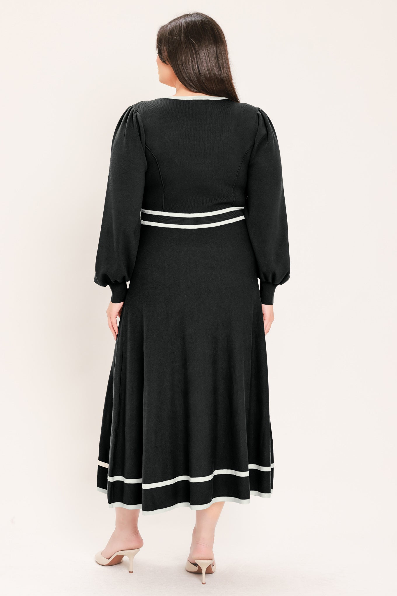 CEDAR LINE ELEGANCE SWEATER MIDI DRESS
