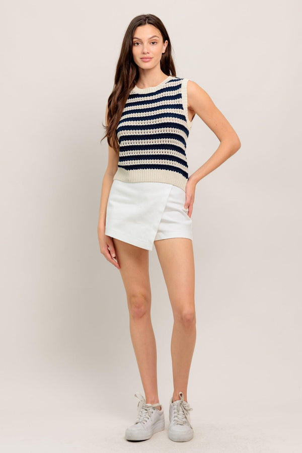 CLEAN COAST KNIT TOP.