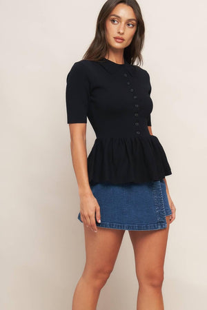 SWEET SERENADE BLACK WOVEN TOP.