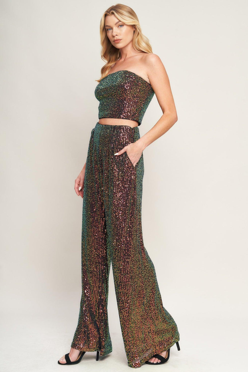 CHARMING COMPOSURE SEQUIN TOP AND BOTTOM SET.