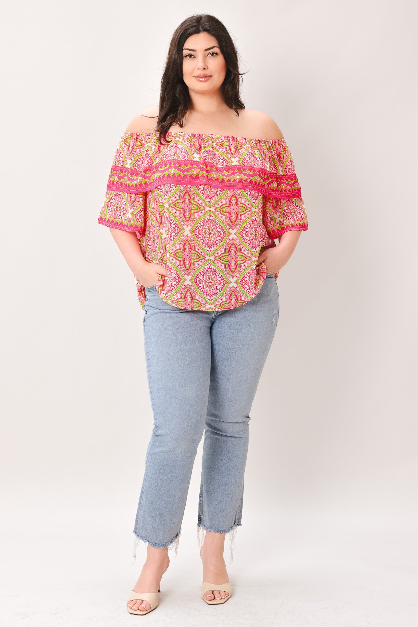 SPREAD CHEER WOVEN TOP.