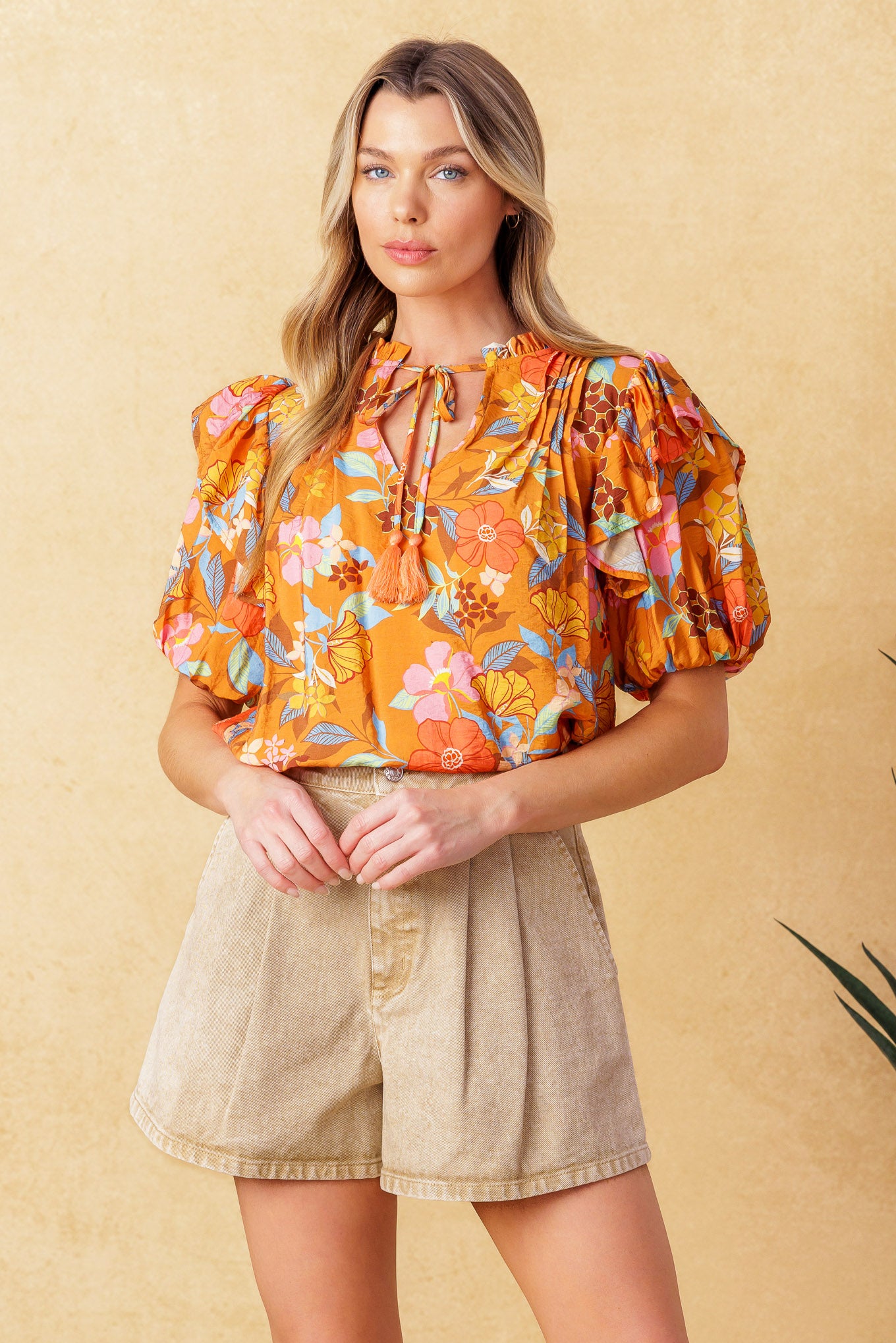 TOTAL FRILL WOVEN TOP