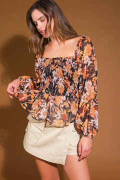 BEAMING PERFECTION WOVEN TOP.