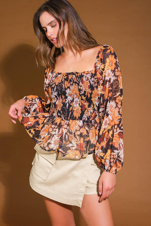 BEAMING PERFECTION WOVEN TOP.