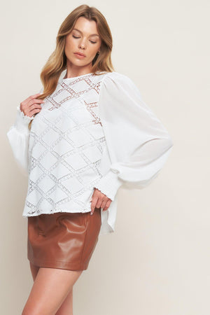 WEEKEND WANDERER WOVEN TOP.