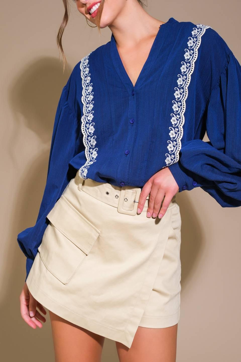 FORT WILLIAMS WOVEN TOP.