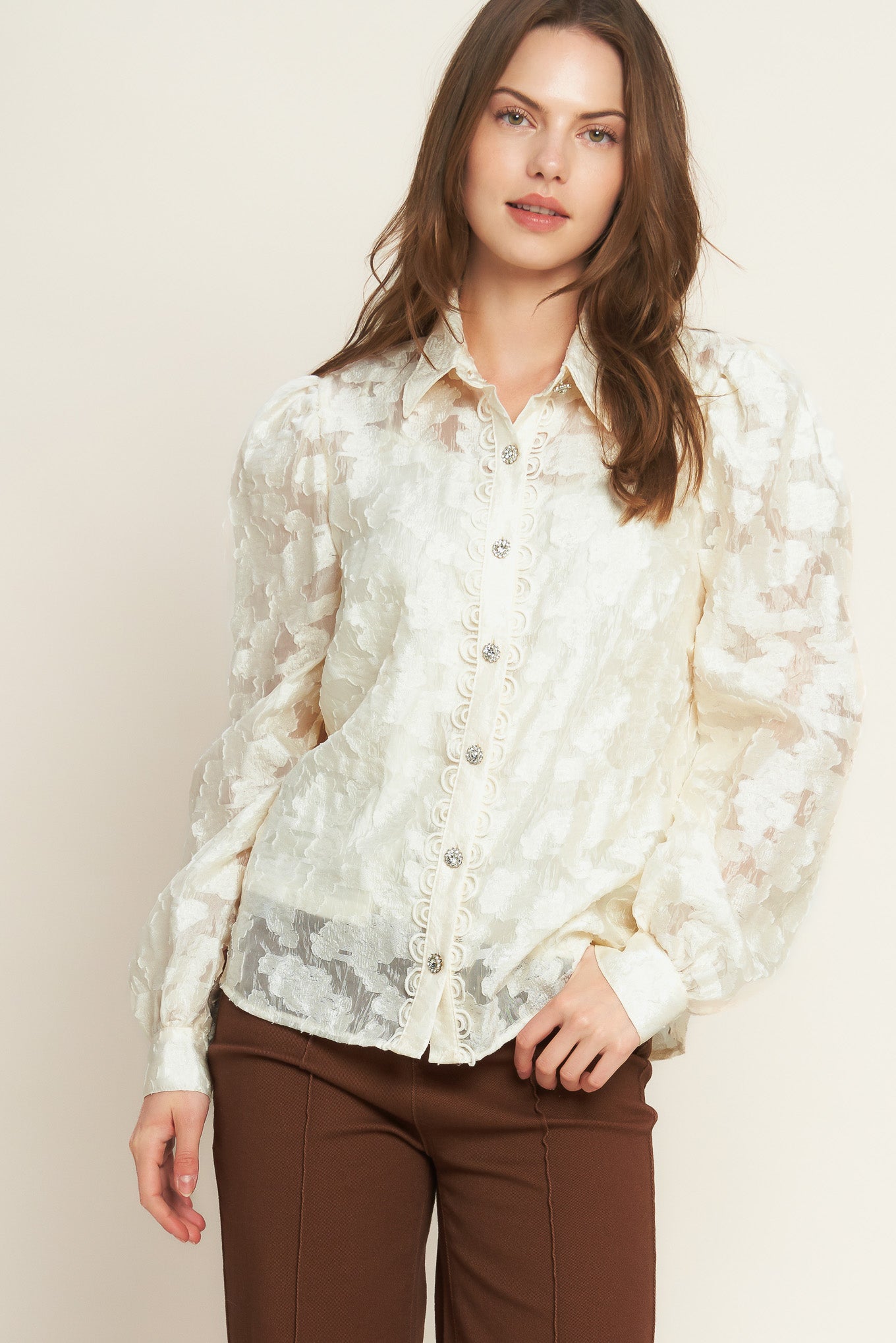 Flying Tomato luminous ivory woven top – women’s chic blouse LUMINOUS GLOW WOVEN TOP