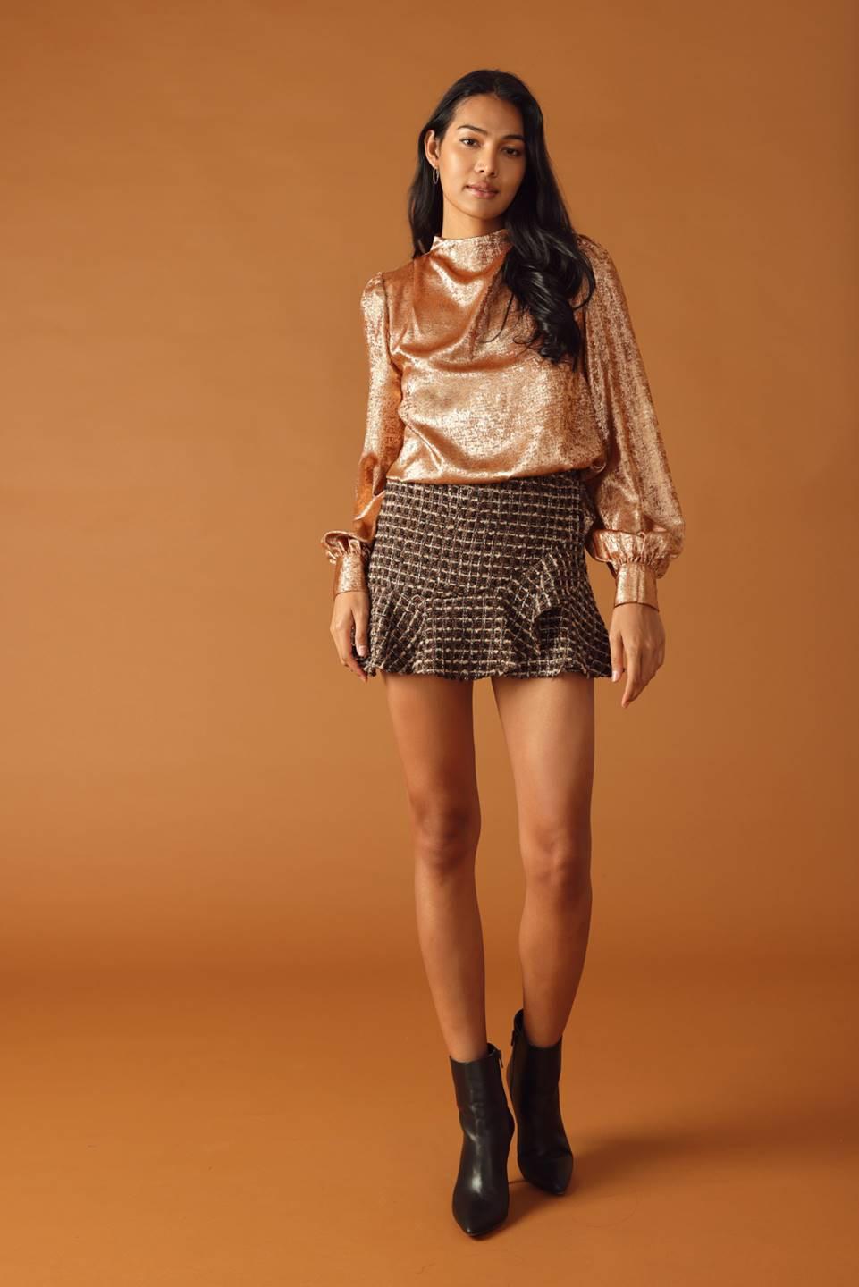 SWEET SENTIMENTS WOVEN TOP.