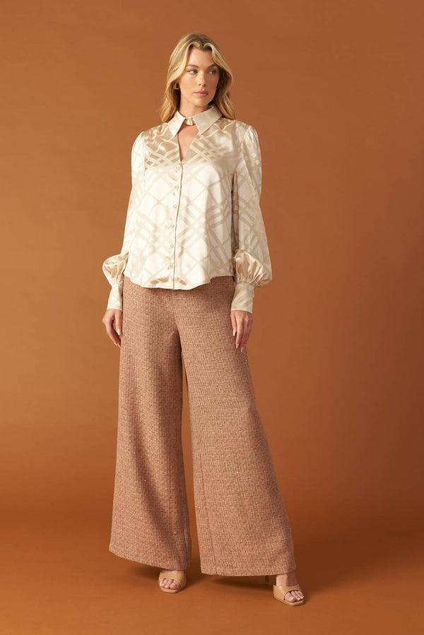 THE ART OF BALANCE WOVEN SATIN TOP.