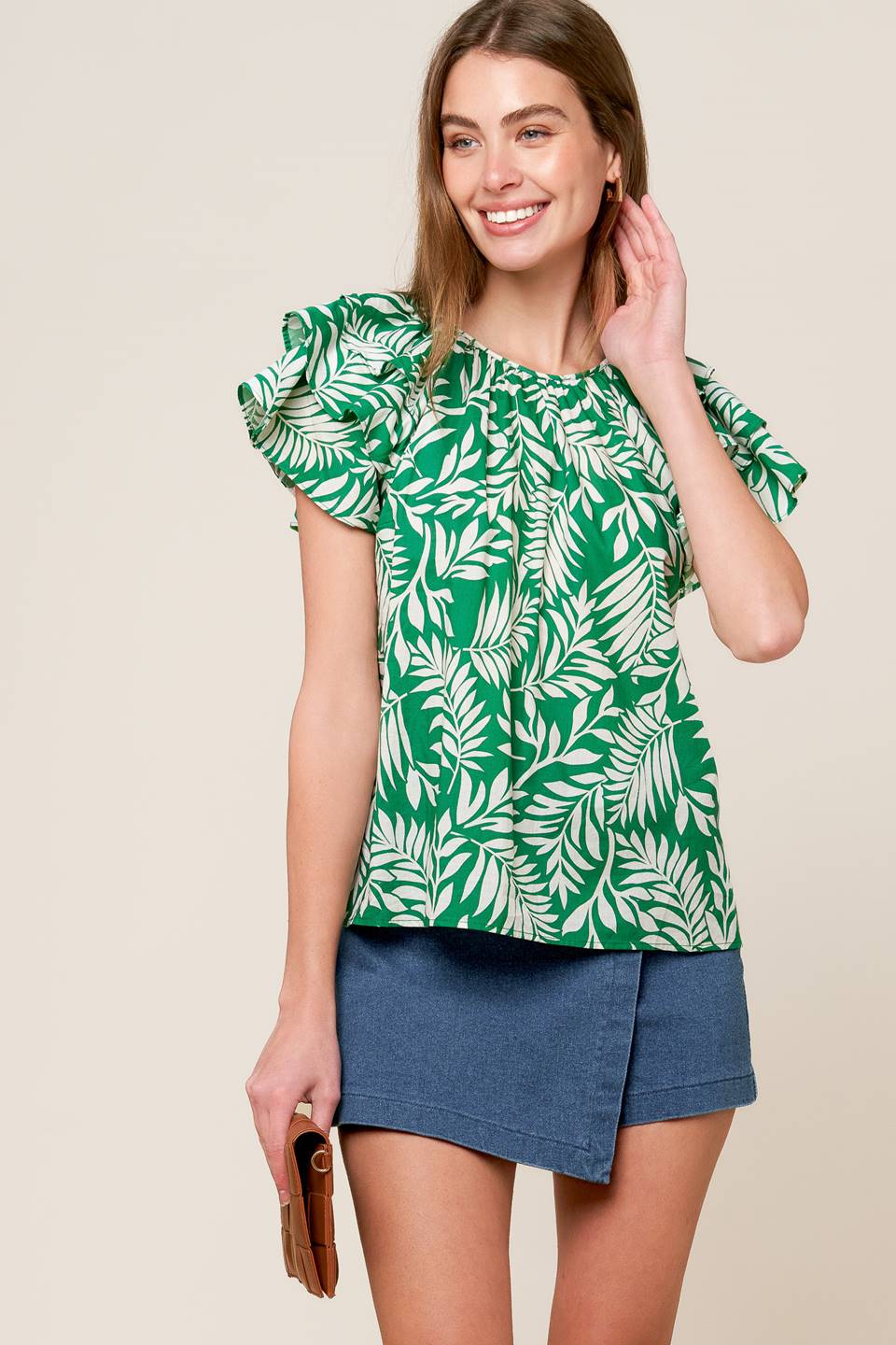 ROAMING AROUND GREEN WOVEN TOP