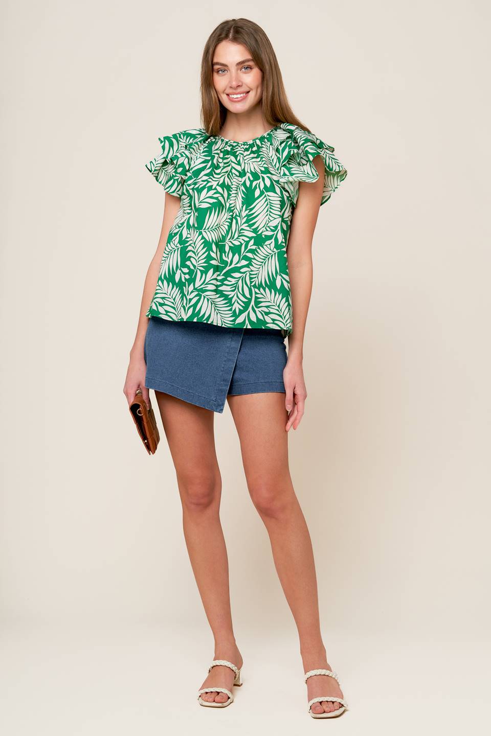 ROAMING AROUND GREEN WOVEN TOP