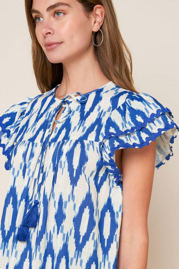 EFFORTLESS SELECTION WOVEN TOP.