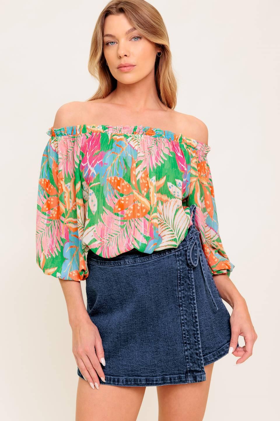 LOVING VOW GREEN WOVEN TOP.