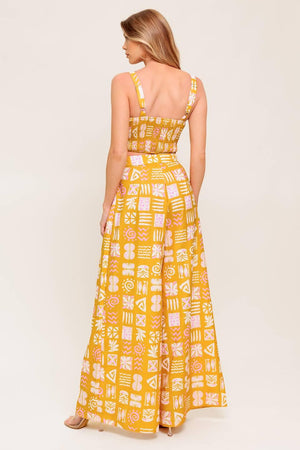 PRETTY MEADOW WOVEN TOP AND PANT SET.