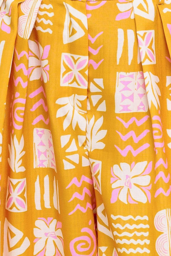 PRETTY MEADOW WOVEN TOP AND PANT SET.