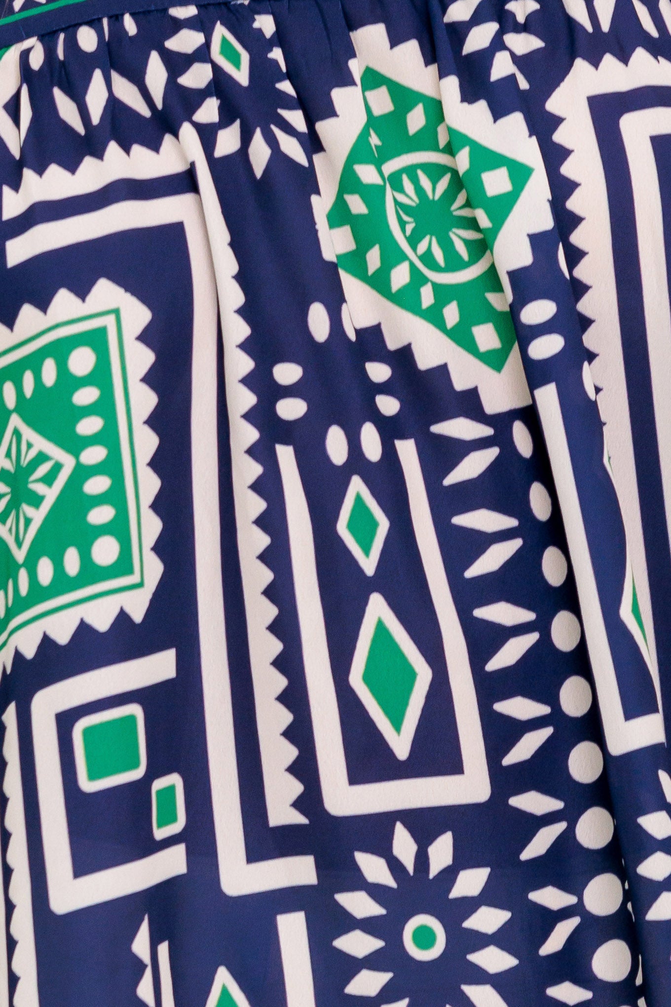 TILE ESCAPE EMBROIDERED WOVEN TOP