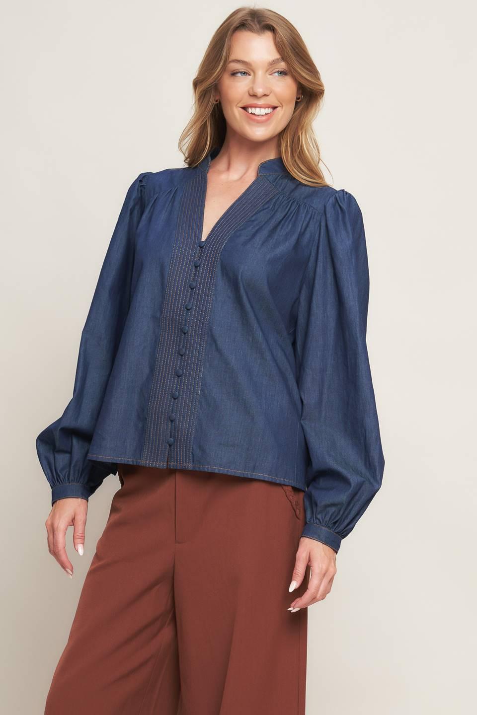 STITCH STORY LIGHTWEIGHT DENIM TOP.