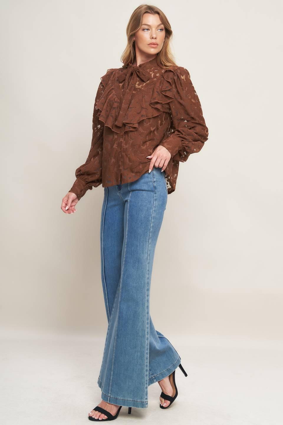 ROMANTIC SHADE WOVEN LACE TOP.
