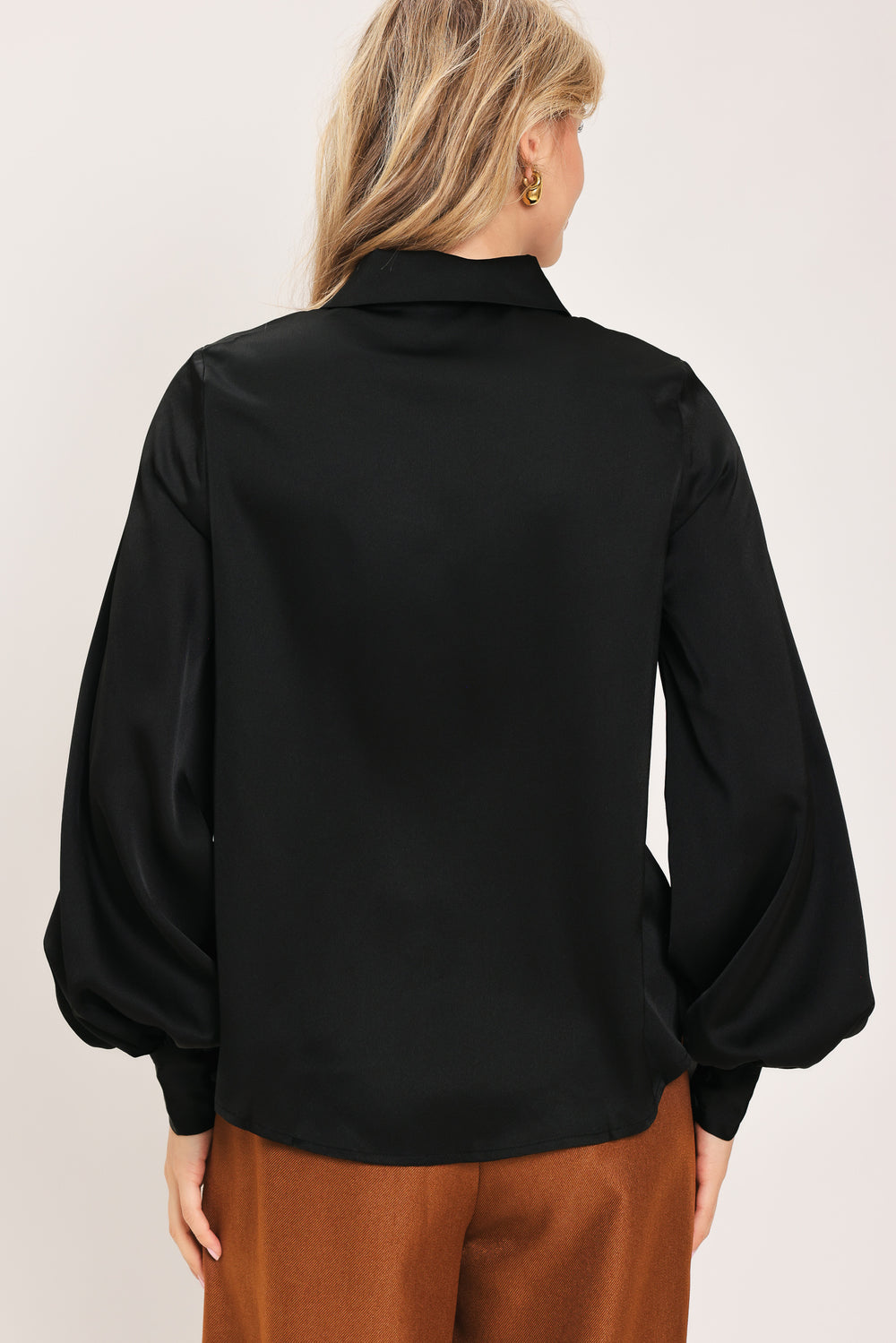 BLACK ORBIT WOVEN TOP