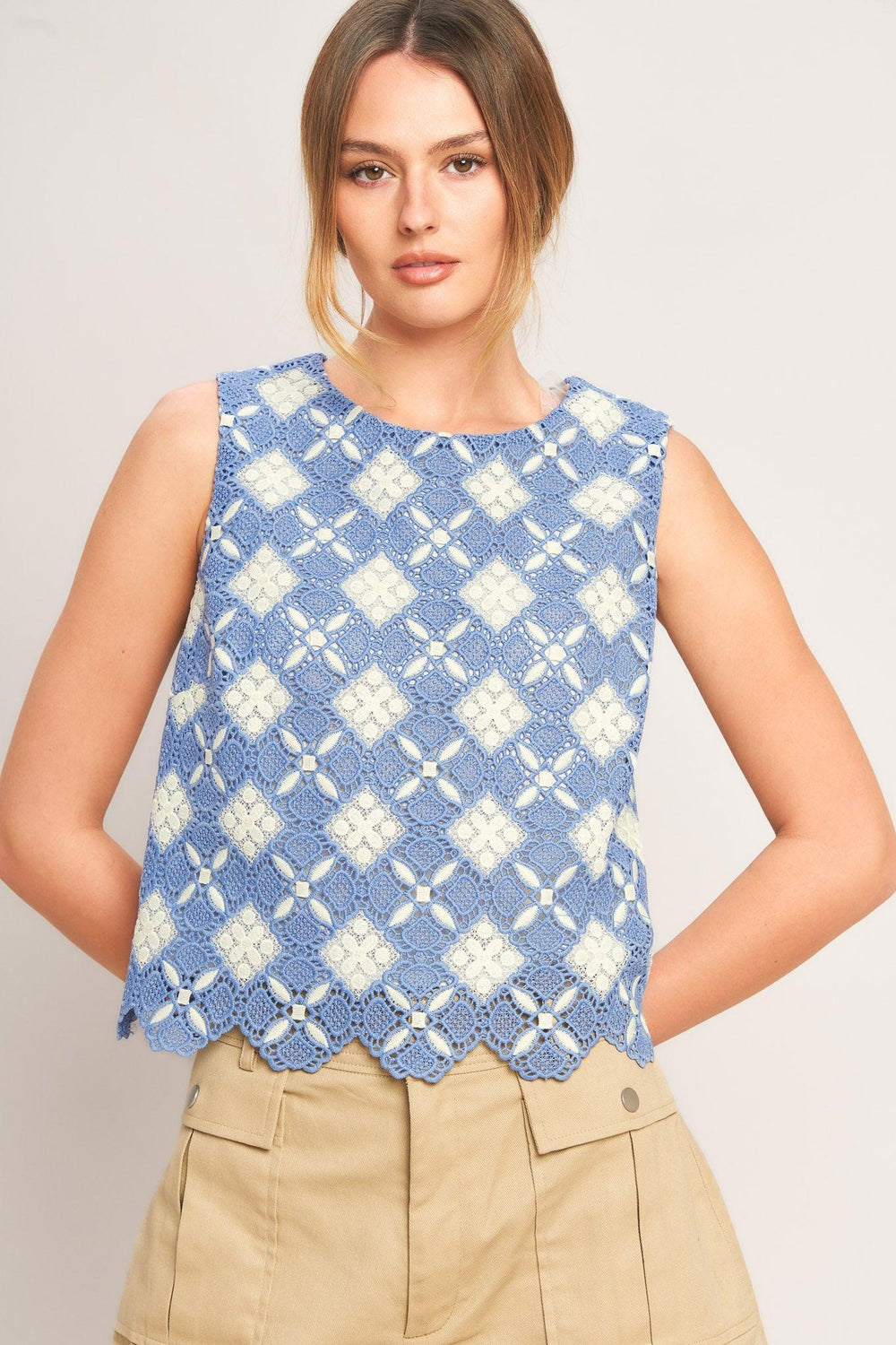 COASTAL WOVEN LACE TOP.