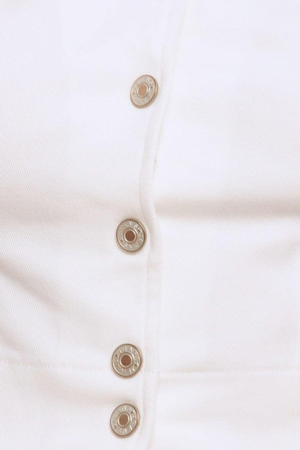 A solid woven crop top featuring round neckline, sleeveless and front button down closure. Matching skirt IK7784T

Details:

Self: 97% Cotton 3% Spandex

Size & Fit

-Model is 58 And Wearing Size Small
-Measurements Taken From Size Small
-Approx. Length: 20"