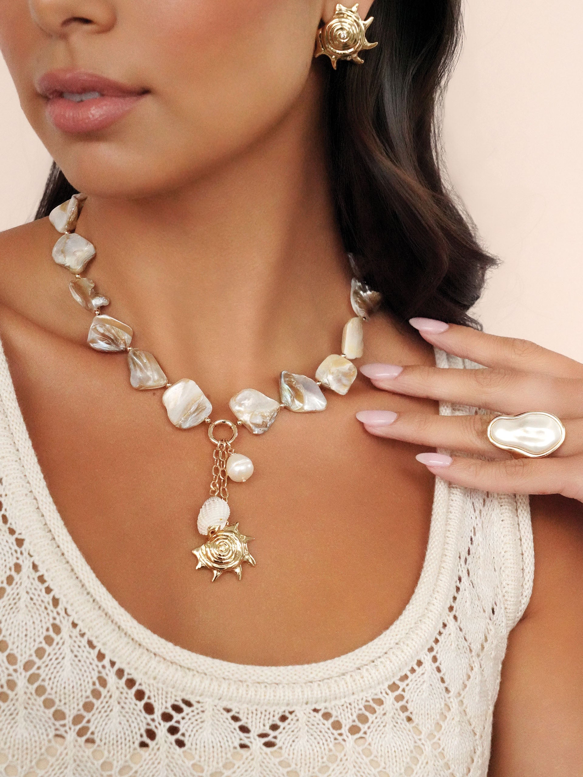 True Shell Necklace - Flying Tomato - Necklaces - Ettika