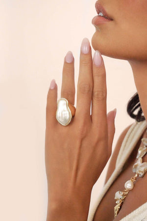 Sea-born Pearl Ring - Flying Tomato - Rings - Ettika