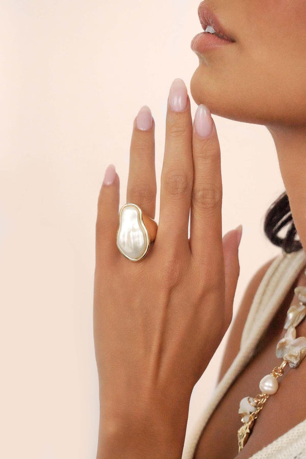 Sea-born Pearl Ring - Flying Tomato - Rings - Ettika