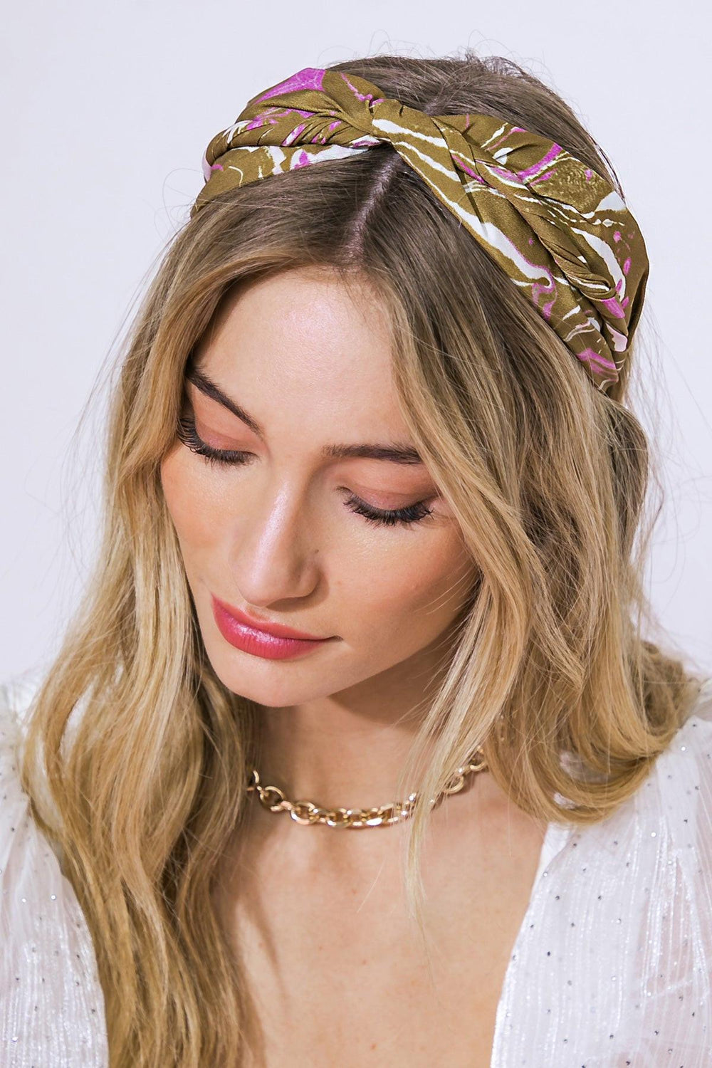 DAZZLING SPECTRUM HALO HEADBAND.