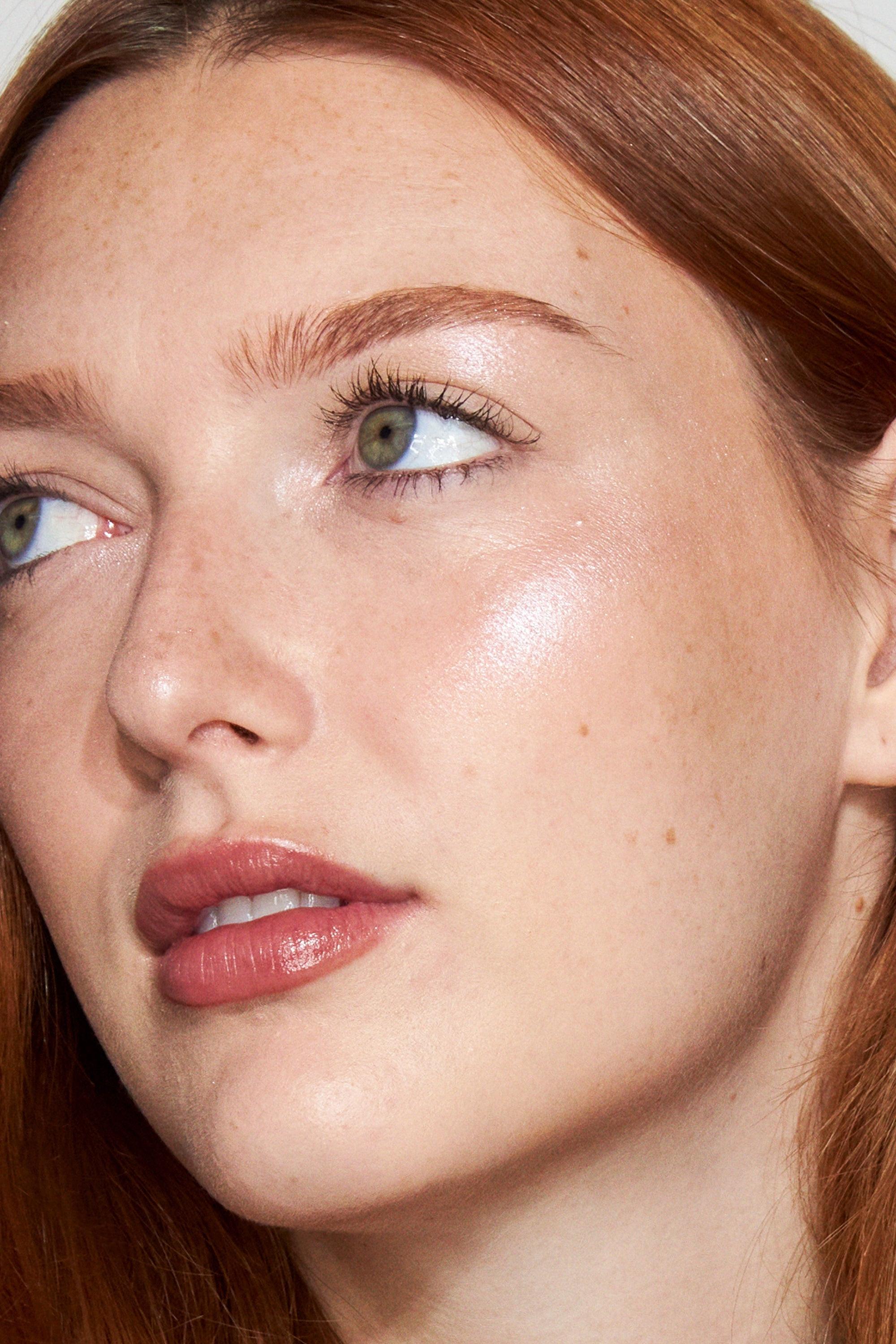 Double Take Skin Perfecting Highlighter.