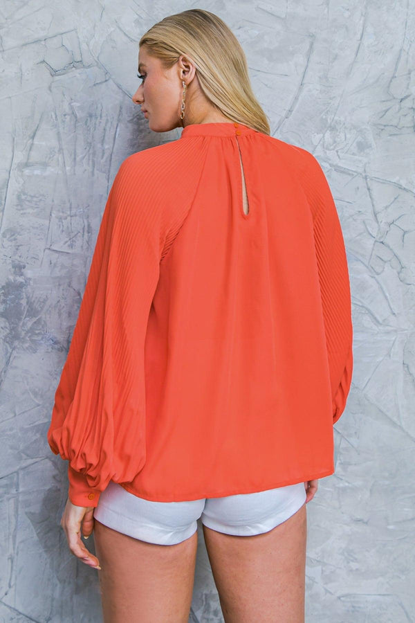 MAKE NO MISTAKES WOVEN TOP.