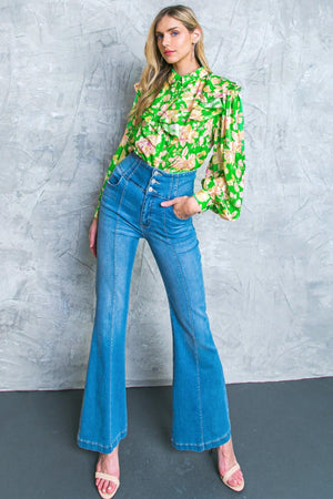 STUCK ON AN ISLAND WOVEN TOP.