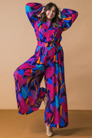 DARE TO TAKE THE WOVEN JUMPSUIT.