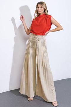 MAGICAL ILLUSIONS WOVEN PANTS.