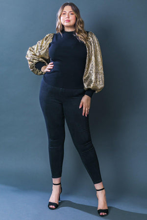 LOVELY ESSENCE SWEATER TOP.