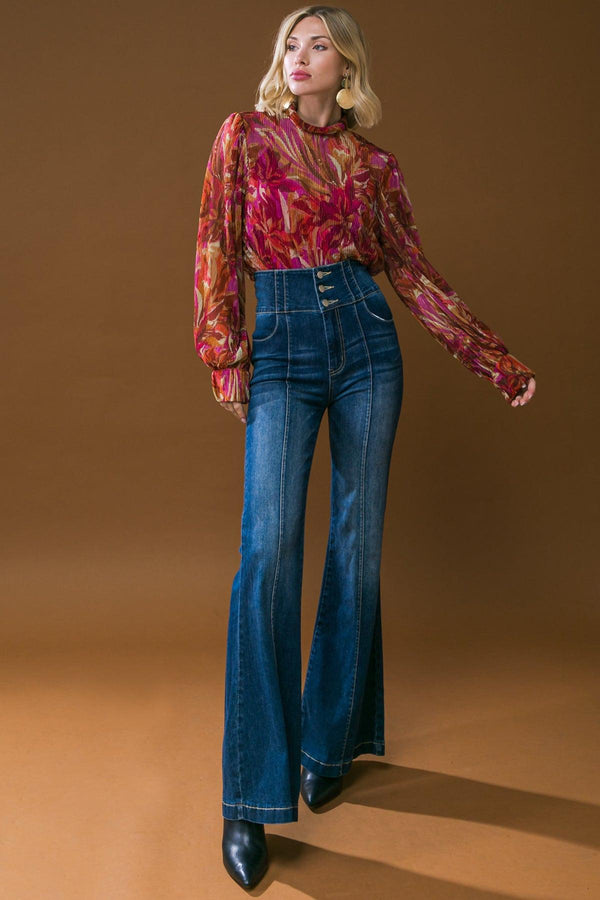 CRUSHING ON YOU WOVEN TOP.