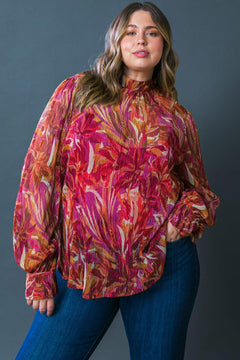CRUSHING ON YOU WOVEN TOP.