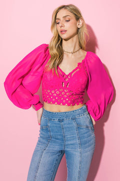 FOREVER EXQUISITE WOVEN TOP.