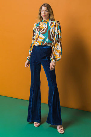 DREAM ON WOVEN TOP.