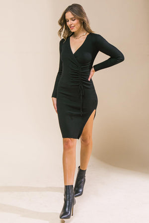 STYLE SIGN SWEATER DRESS.