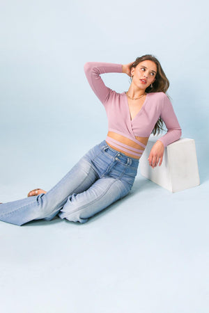 JUST MY TYPE CROP SWEATER TOP.