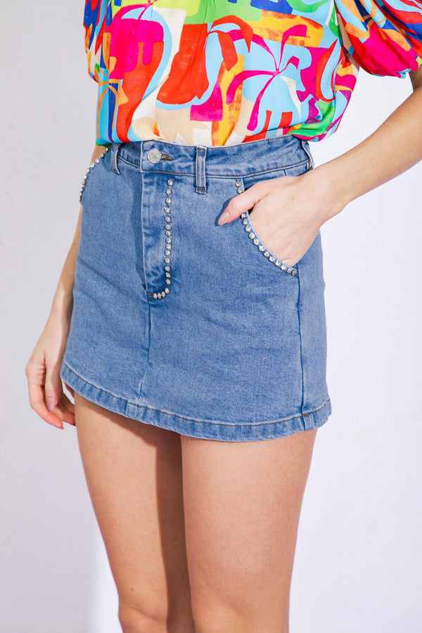 SUNNY ROMANCE DENIM SKORT.