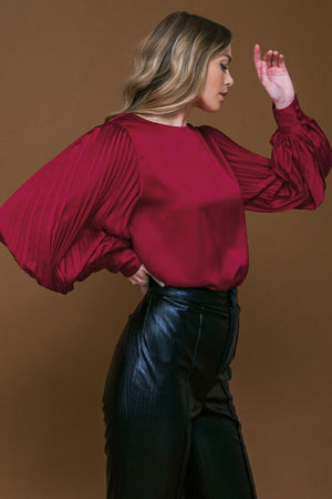 LIKE THE FIRST TIME WOVEN TOP.
