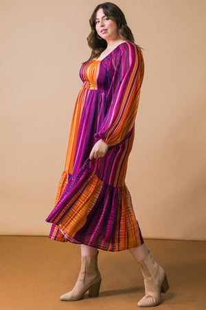 EVERYTHING YOU NEEDED WOVEN MIDI DRESS.