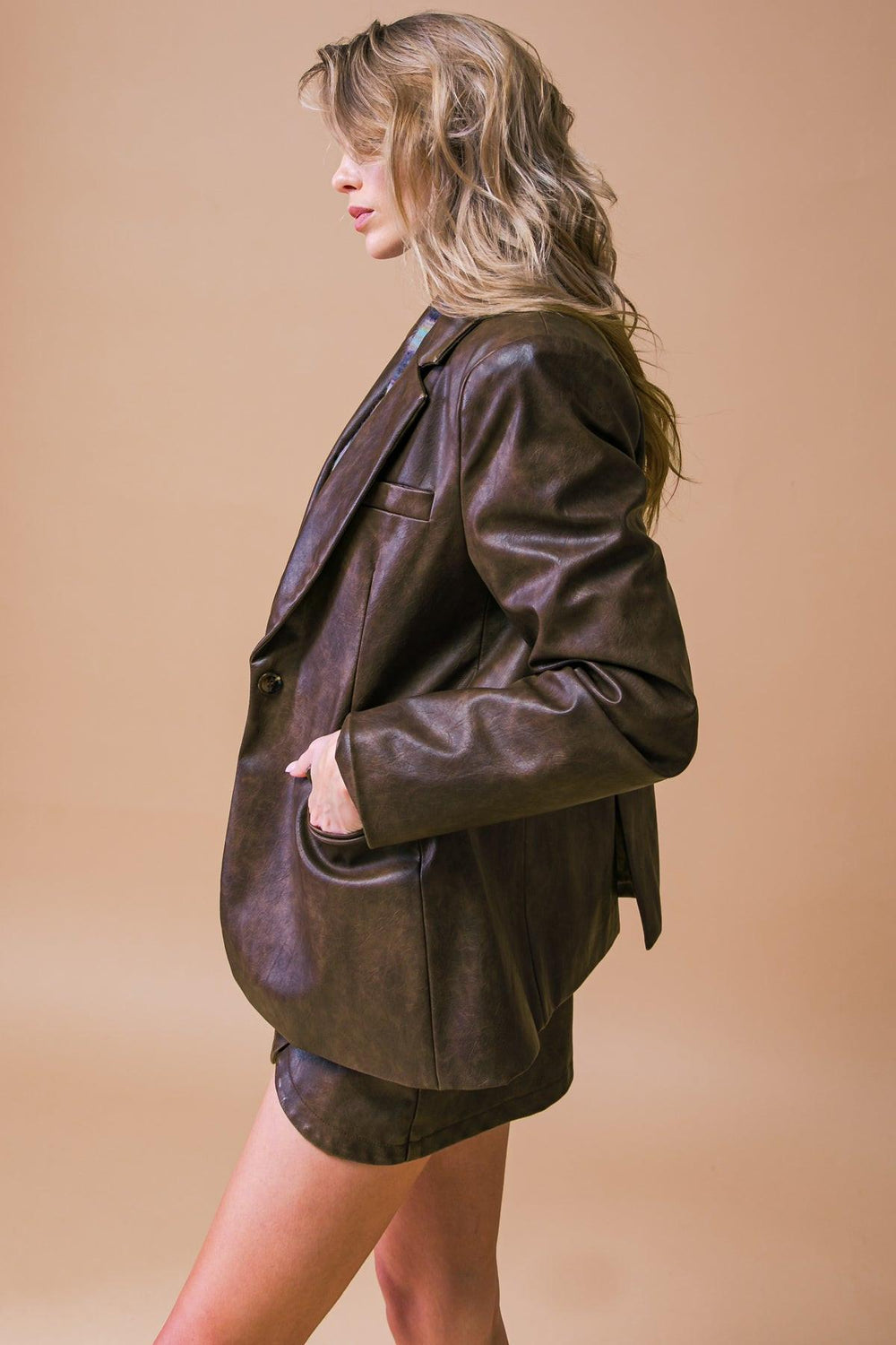 EXCEPTIONAL LOOK FAUX BLAZER.