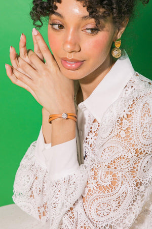 THE DAISY NEVER TAKE OFF BRACELET.