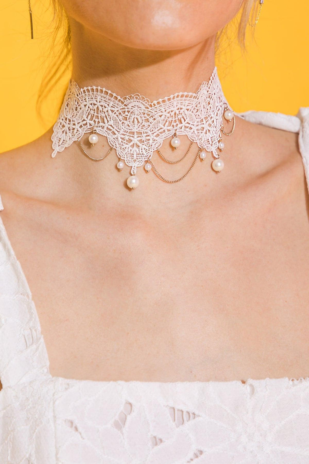 CHOOSE HAPPINESS LACE PEARL CHOKER NECKLACE.