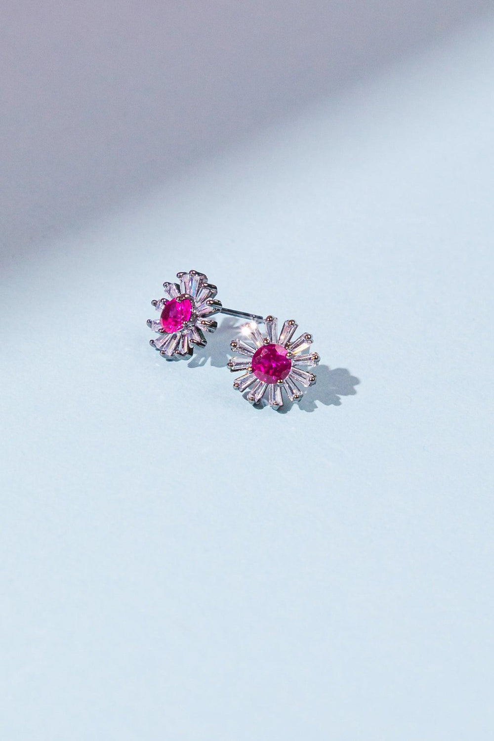 VINTAGE SUNFLOWER EARRINGS.